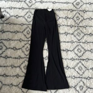Aerie Offline Flare Pants, size M short